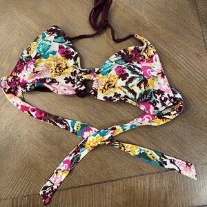 Mossimo Bikini Top. Size Medium.
